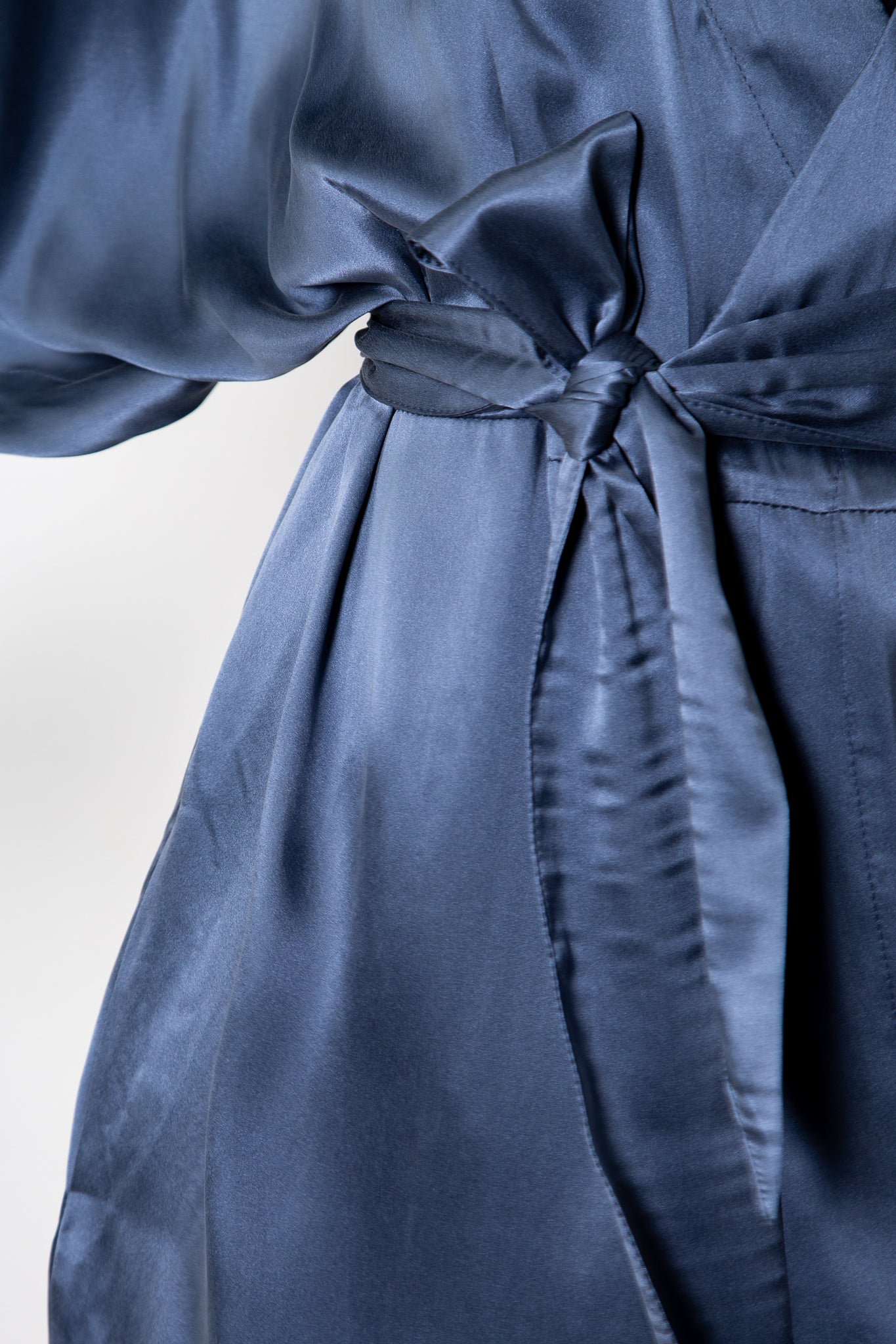 ALEXIS - Long Silk Kimono Dusty Blue